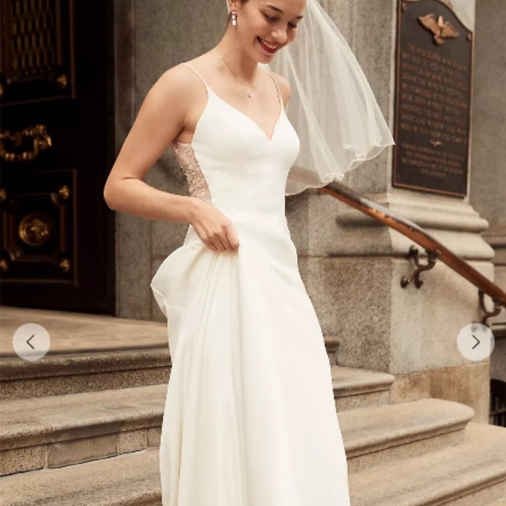 Timeless Soft White Crepe A Line V Neck Wedding Dress Hand Beaded Low Back NWT